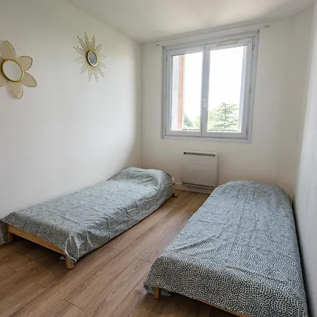 **t3 **24h/24h**internet** 12mn De Toulouse En Train** *